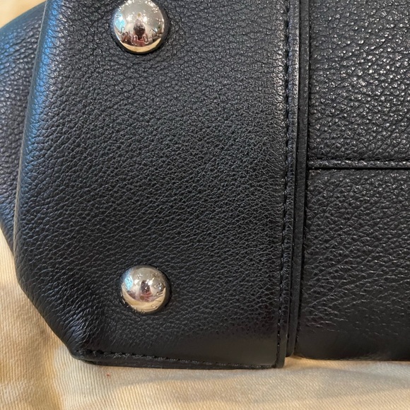 Louis Vuitton Black Leather LOCKIT PM Bag Brand New Stunning Callout Zipper Pull - Picture 6 of 16